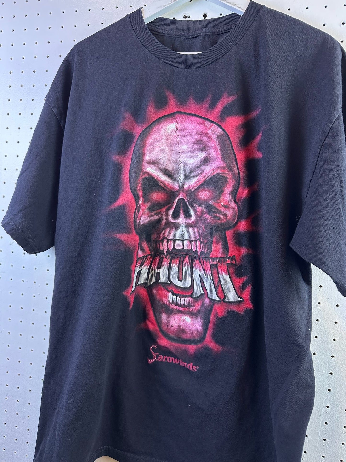 ( XL ) Scarowinds Haunt Skull Tee