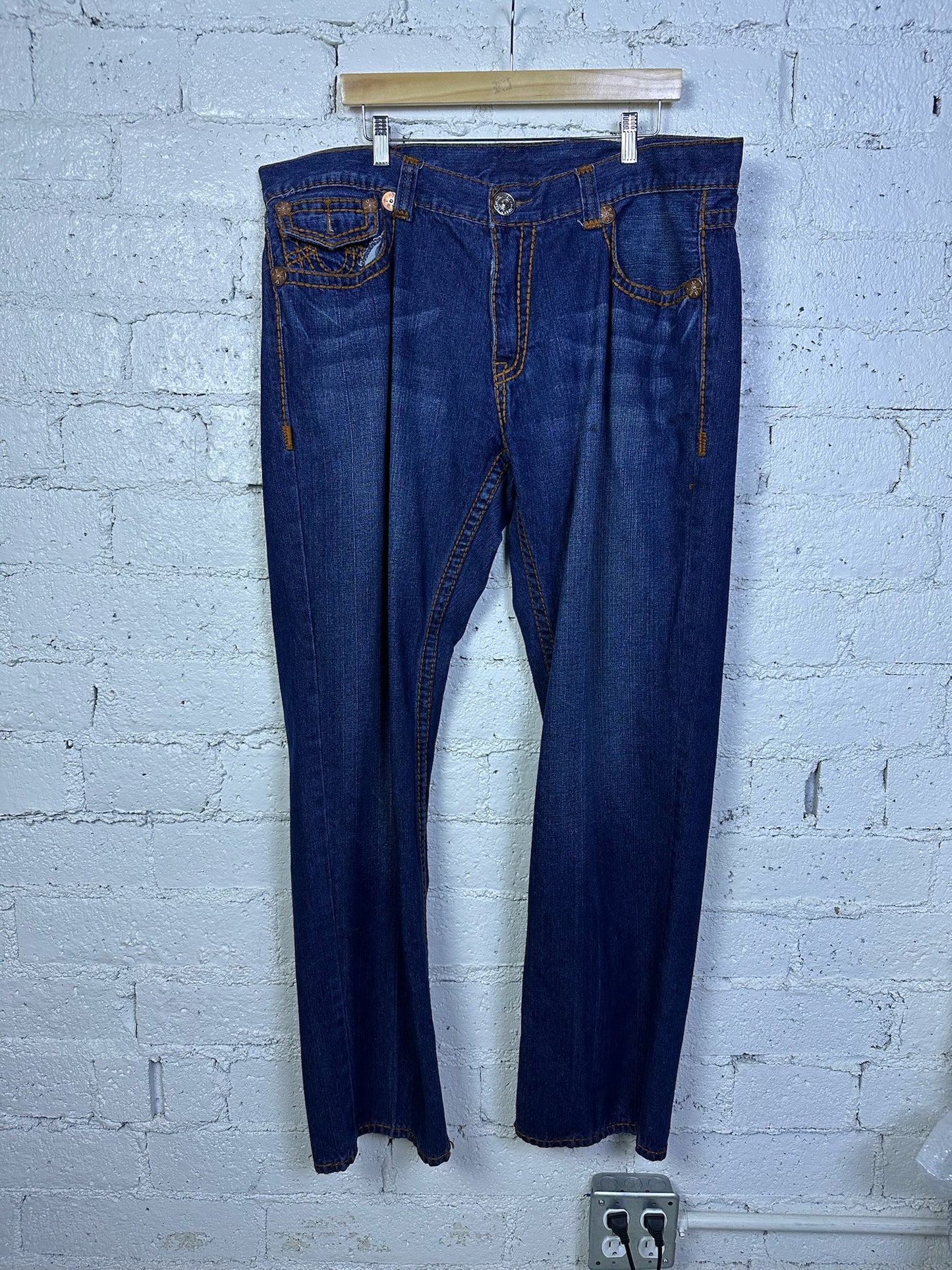 (36x32) True Religion Denim Jeans