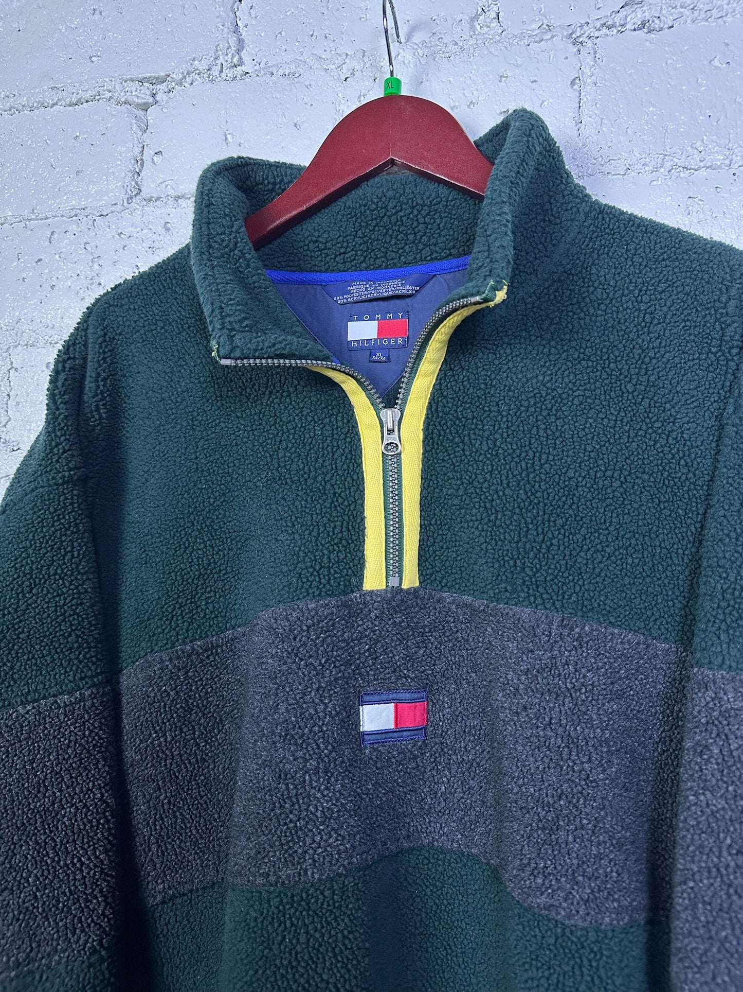 ( XL) Tommy Hilfiger Fleece Quarter Zip