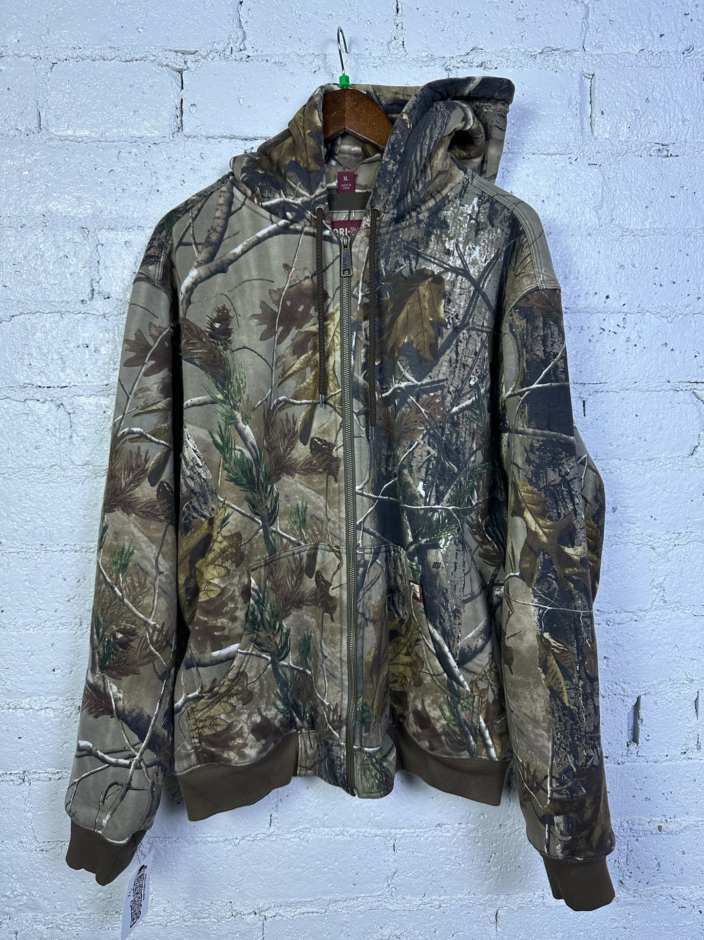 (XL) Heavy Weight Tree Camo Zip Up