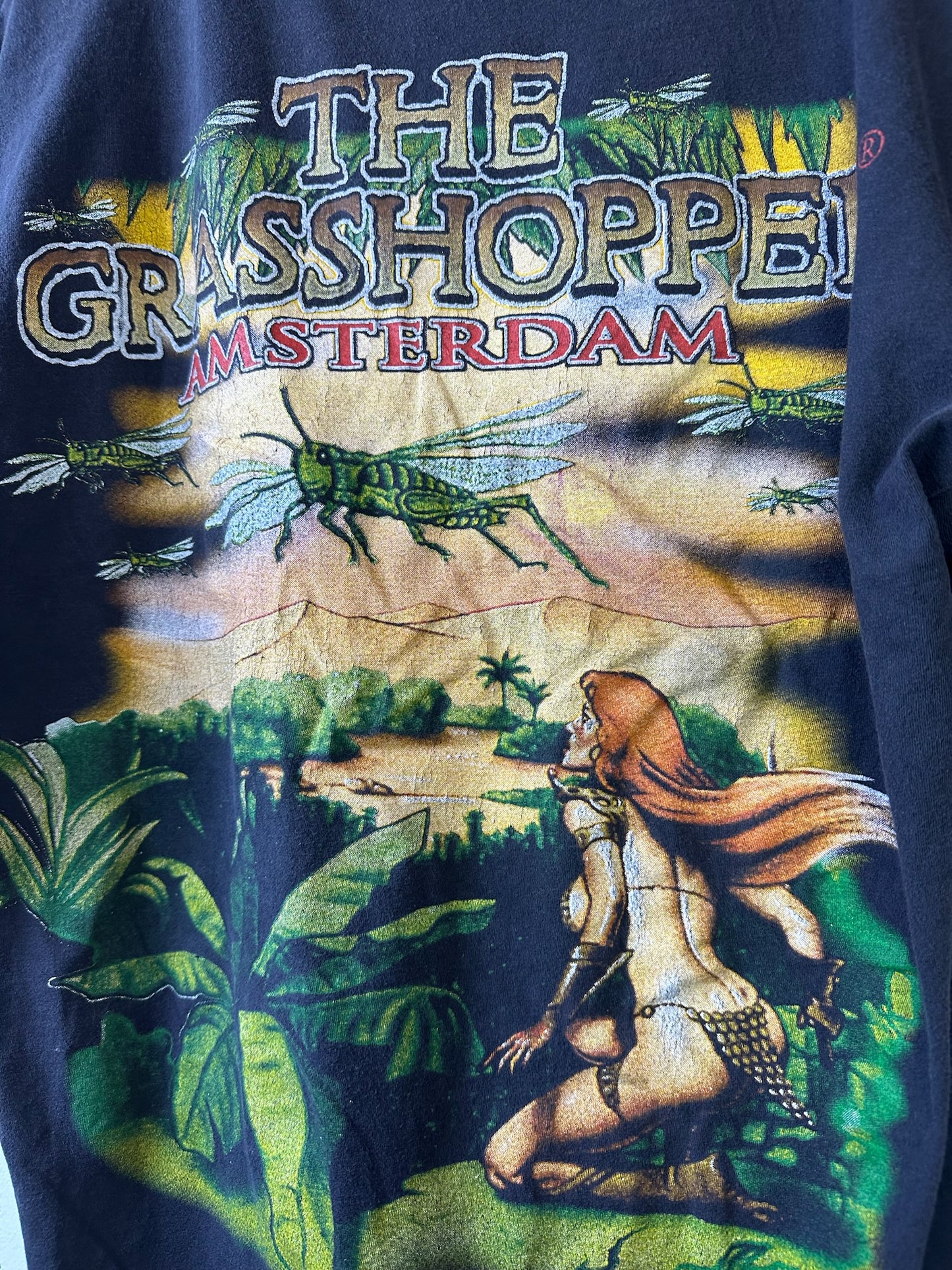 ( XL ) The Grasshopper Tee