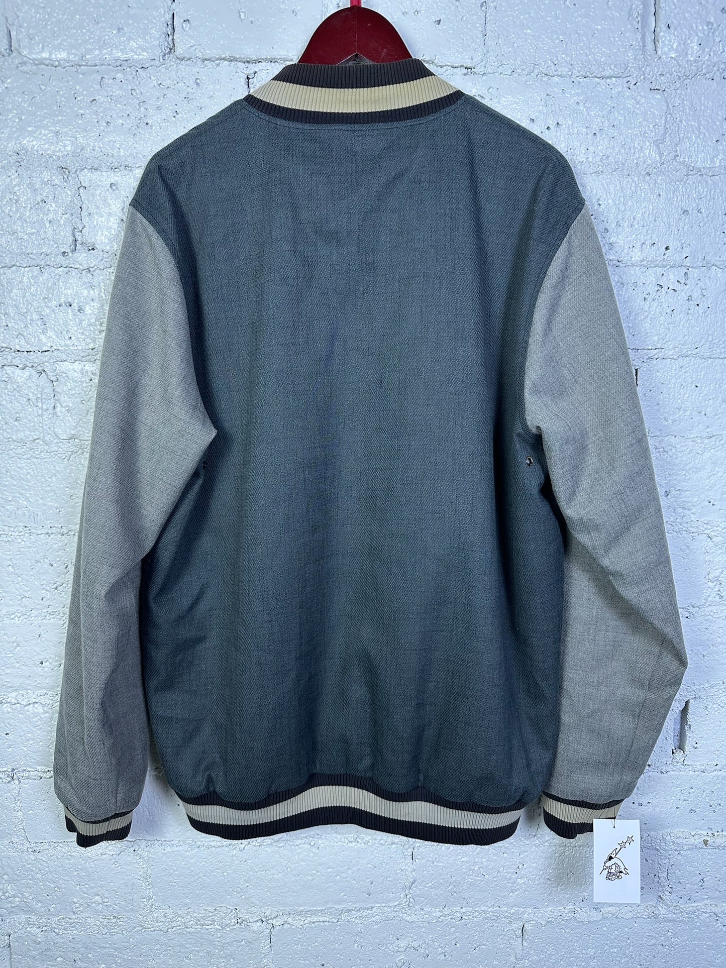 (L) Nike varsity Jacket
