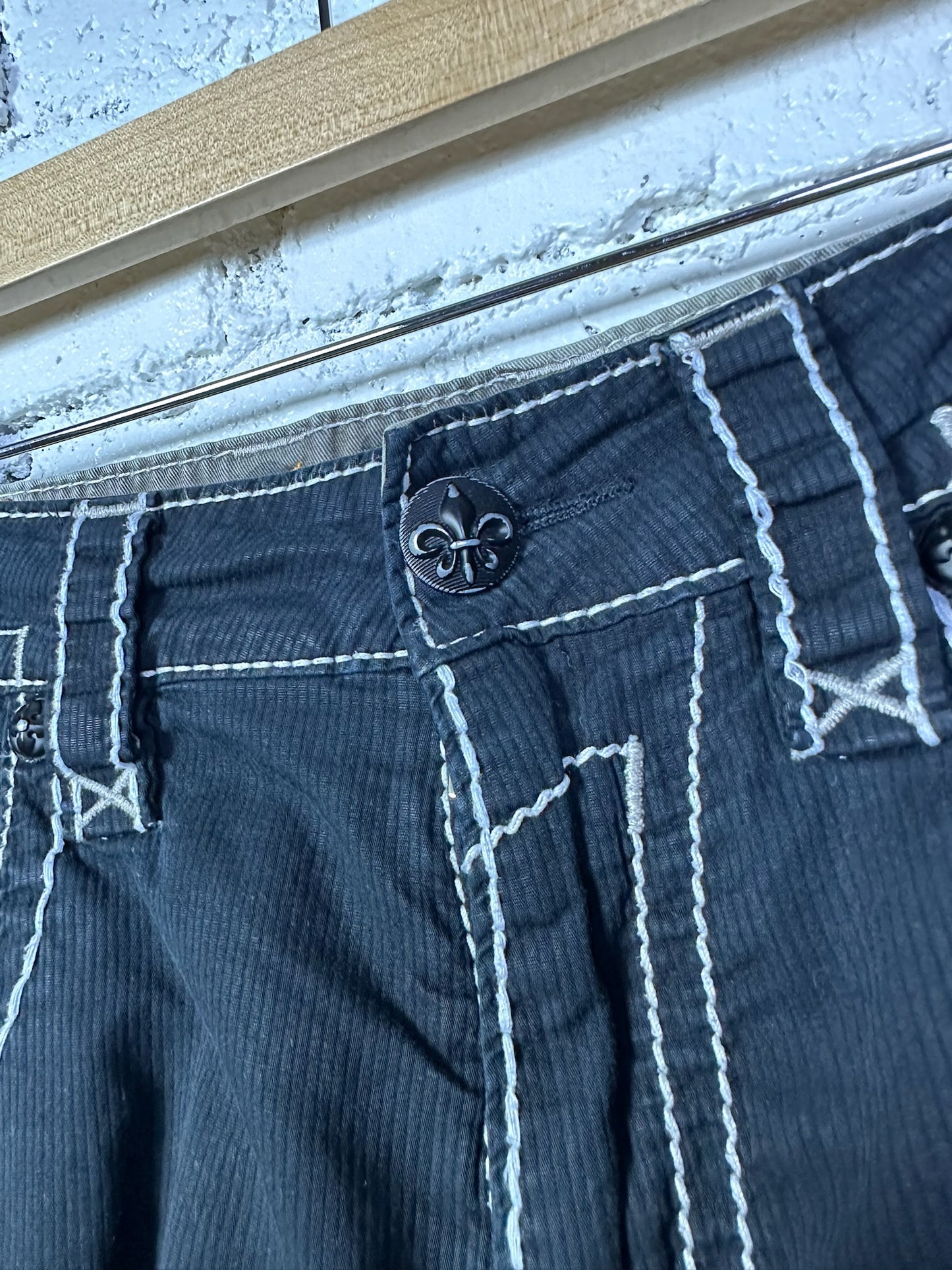 (36) Rock Revival Cargo Shorts