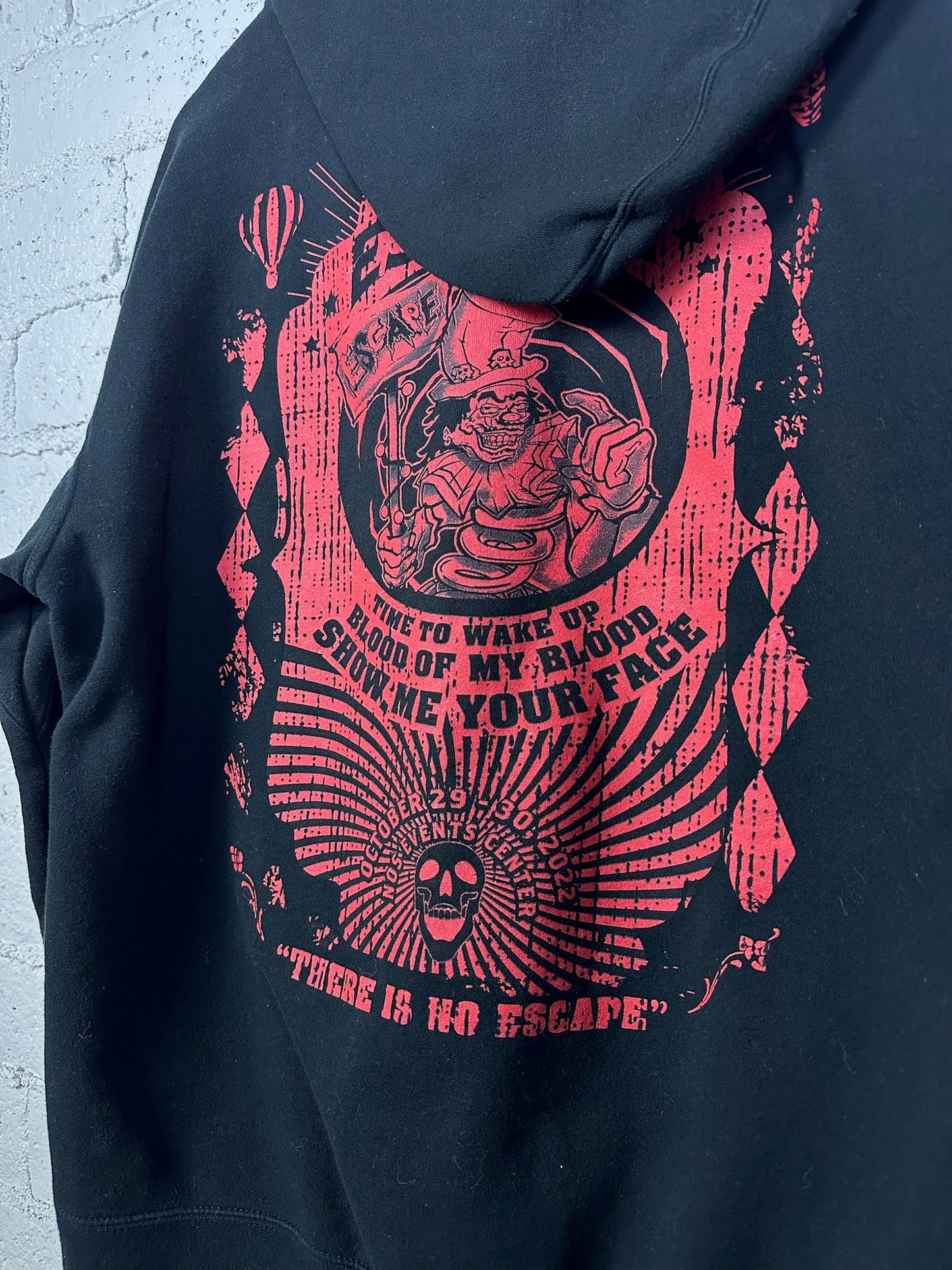 (XL) Escape Insomniac Events Zip Up