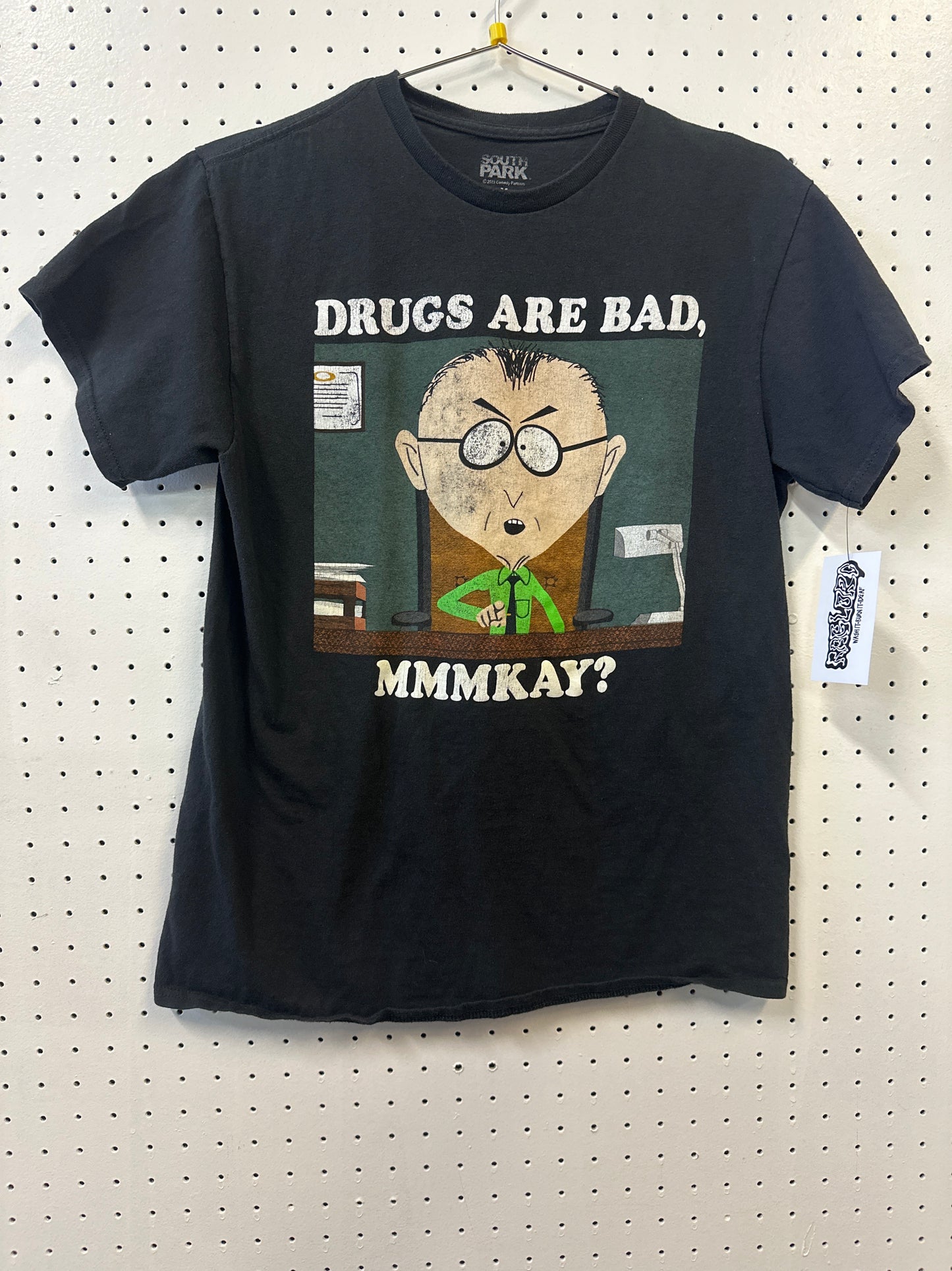 ( M ) South Park Drugs are Bad Tshirt