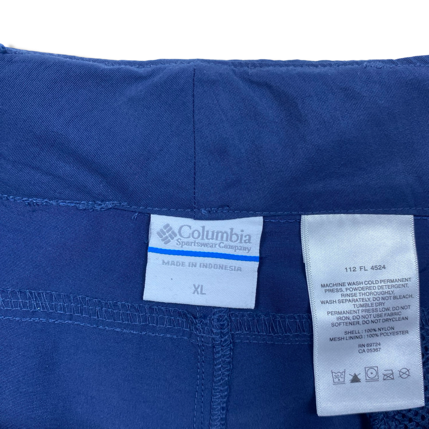 40" 00's Columbia Shorts