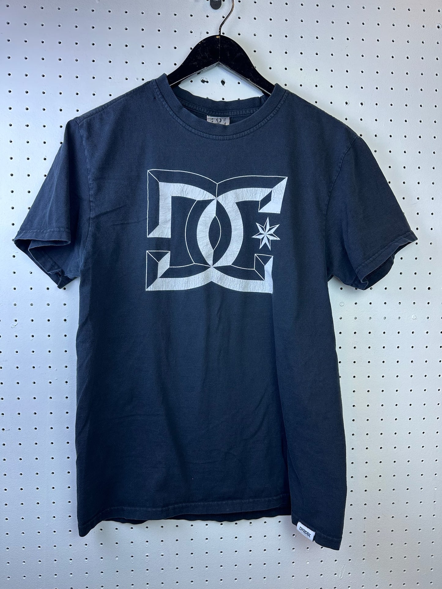 ( M ) DC Skate Tee