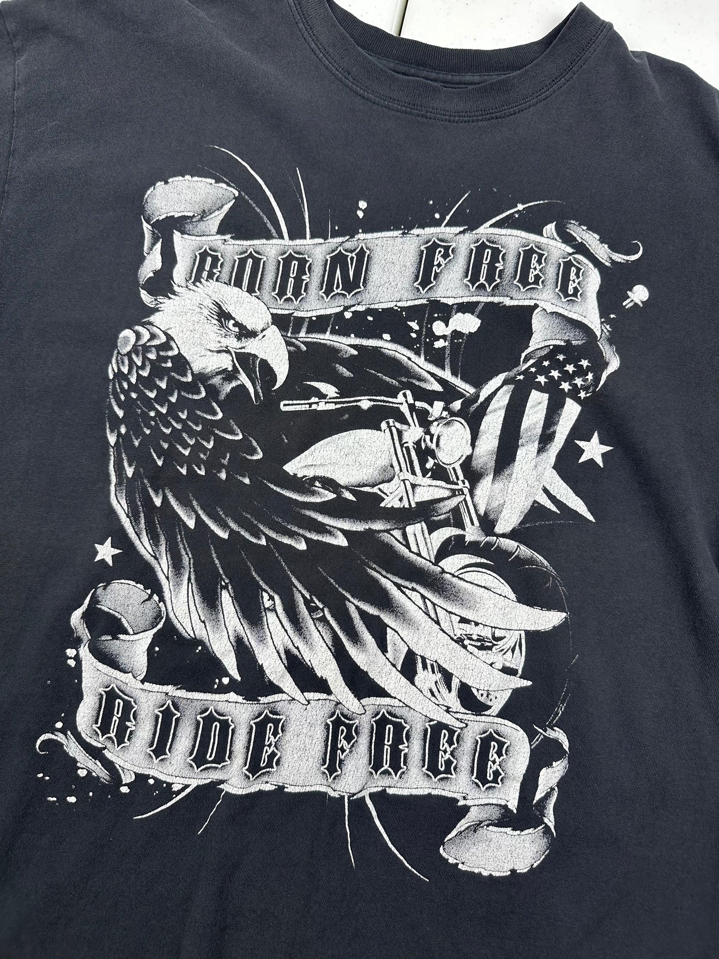 (XL) 00’s born free ride free motorcycle T-shirt