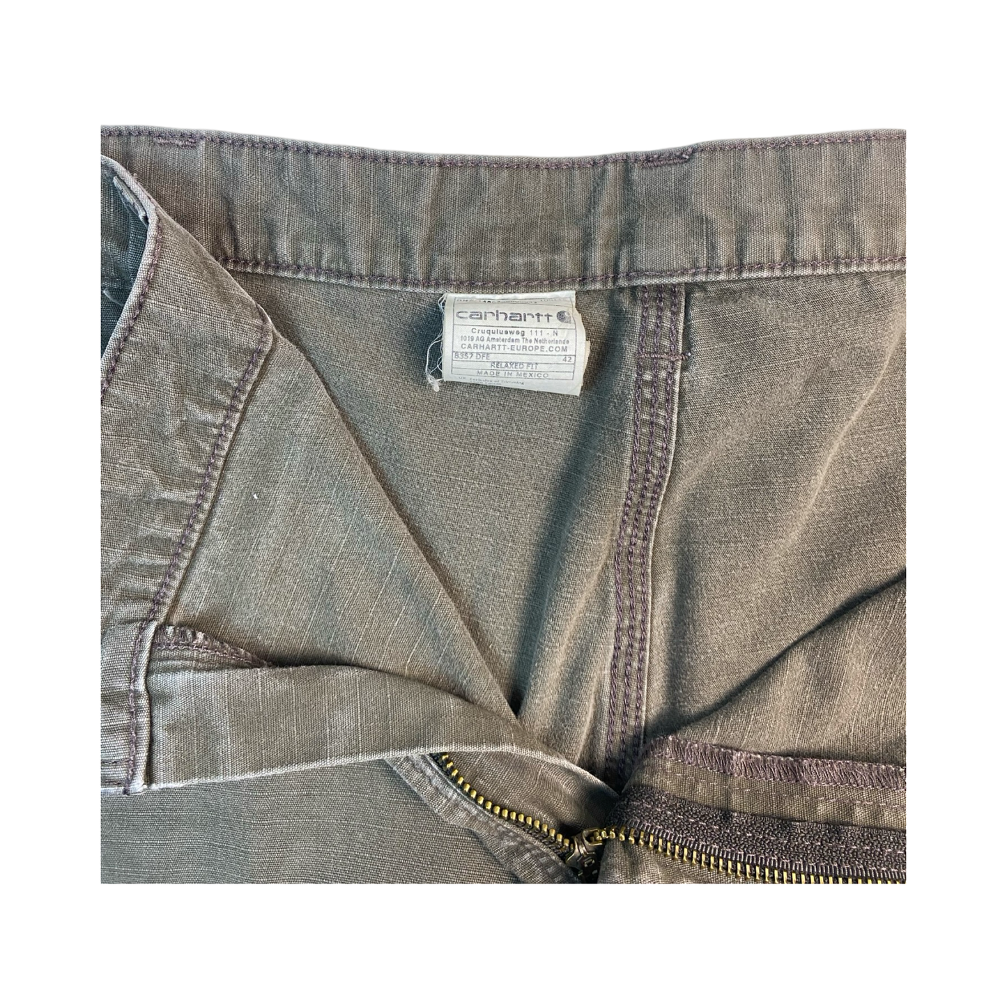 44" 00's Carhartt Shorts