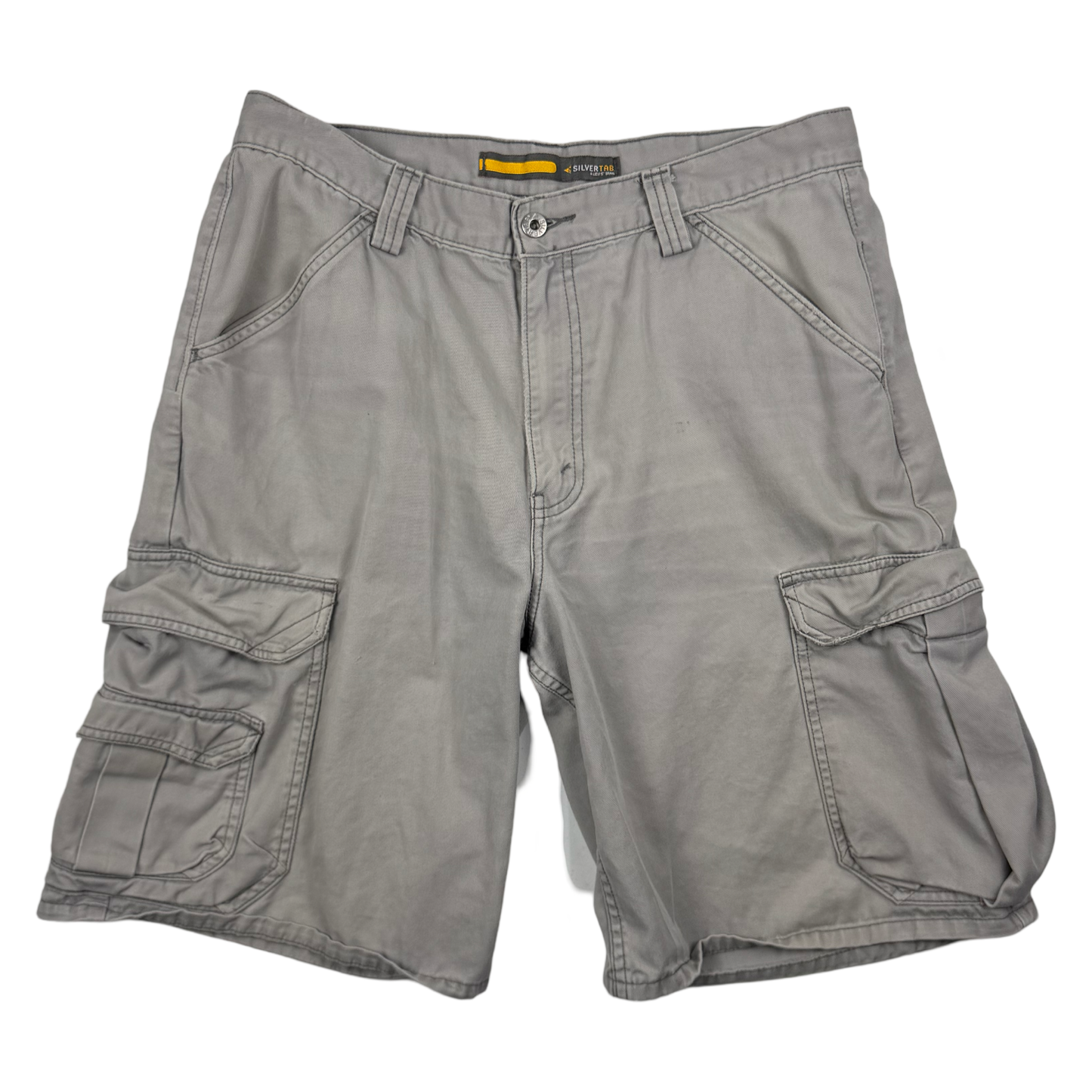 34" 00's Levi Silver Tab Shorts