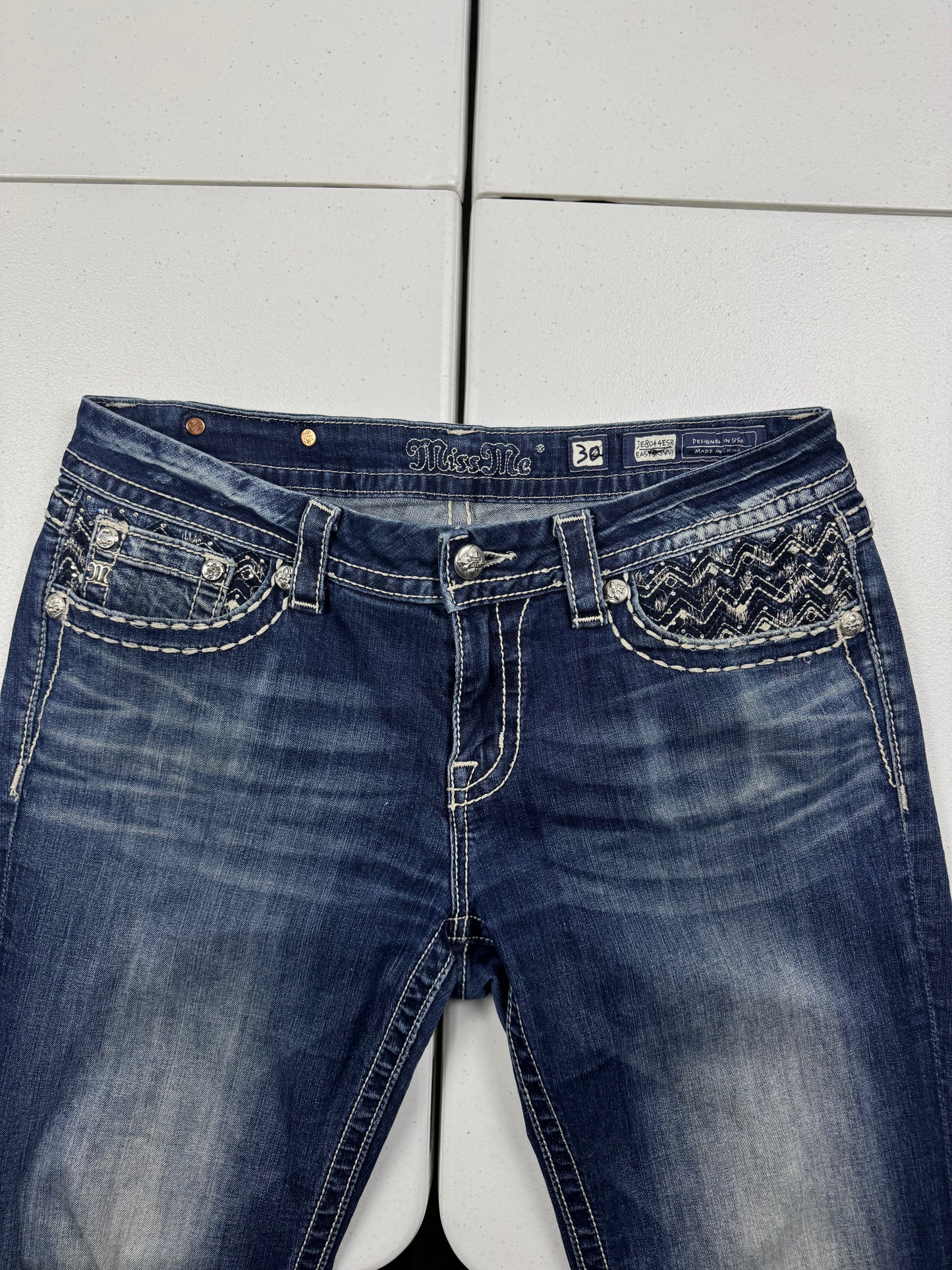 (30”) Miss Me Denim Jeans